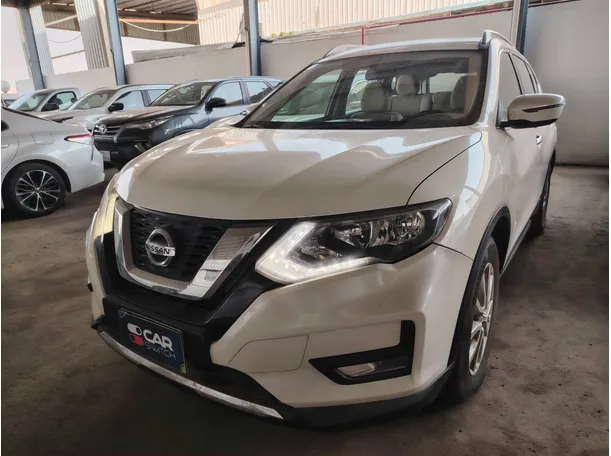2022 نيسان اكس تريل في جدة