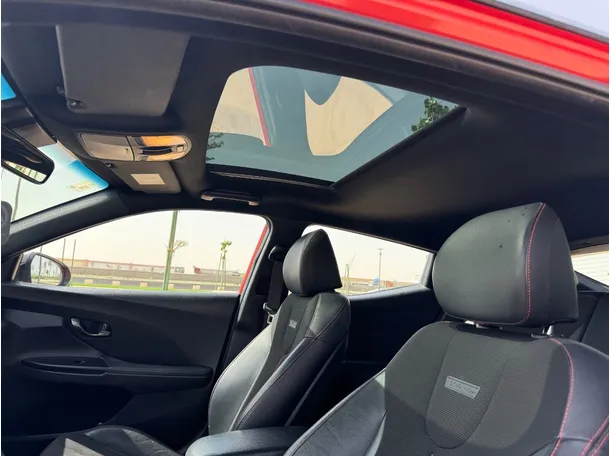 Car image 13