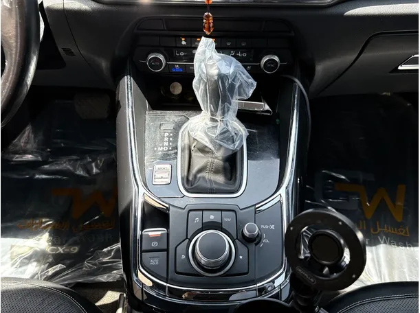 Car image 21
