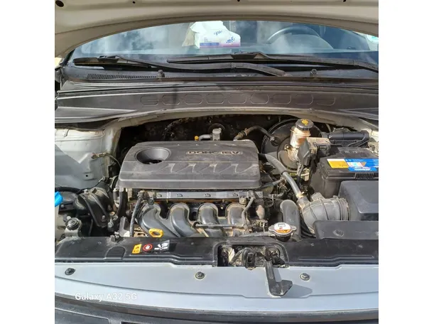 Car image 26
