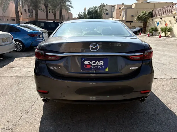 Car image 6