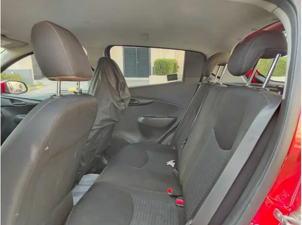 Car image 16