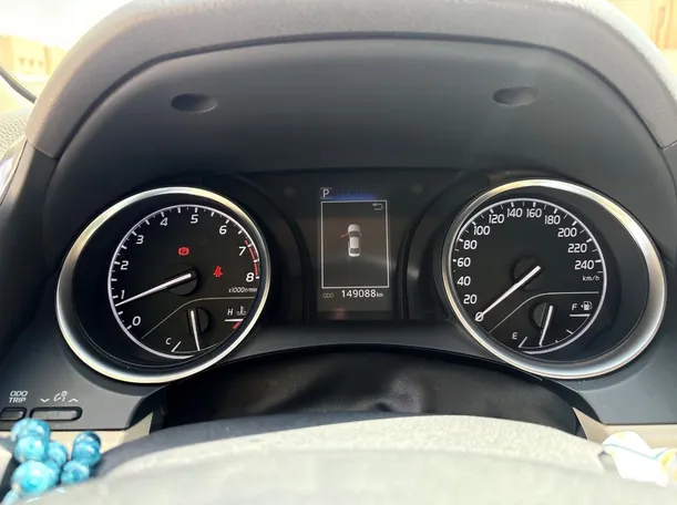 Car image 24