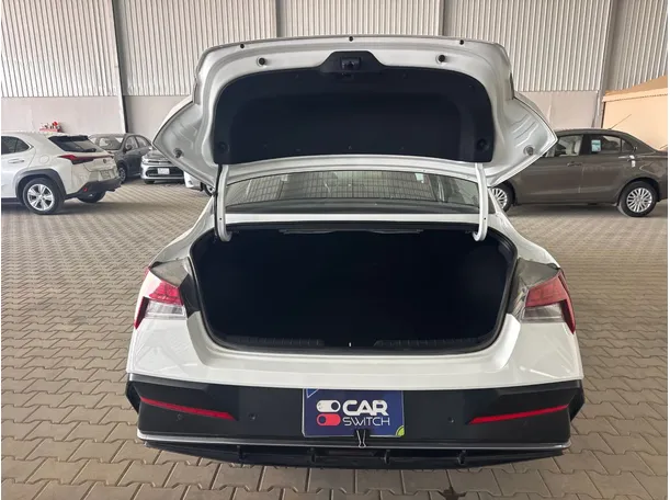 Car image 20