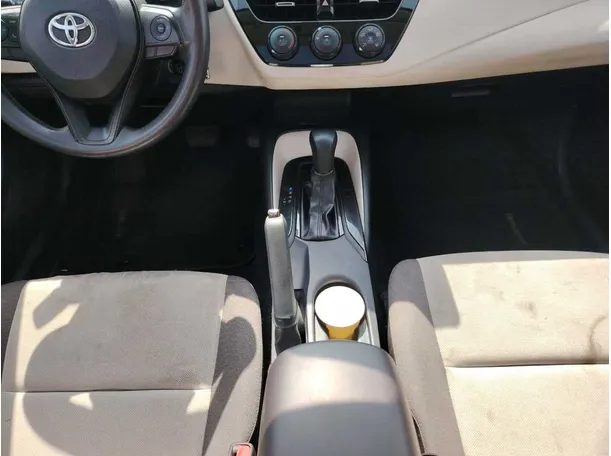 Car image 23