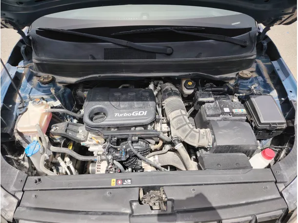 Car image 30