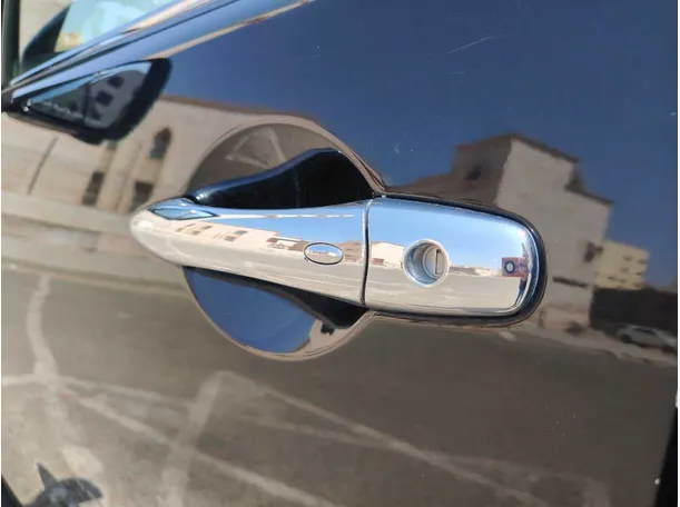 Car image 31