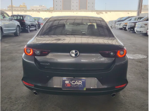 Car image 6
