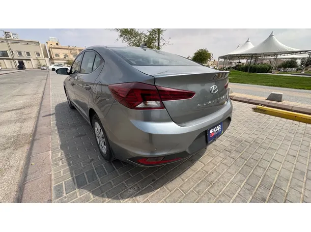 Car image 7