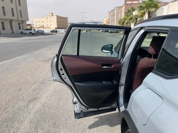 Car image 15