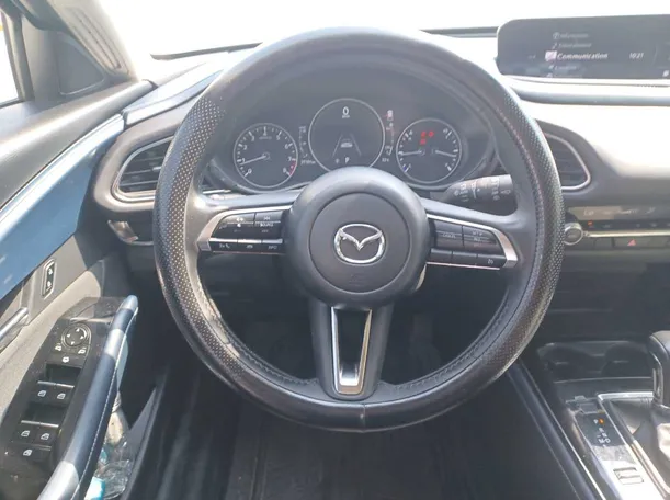 Car image 15