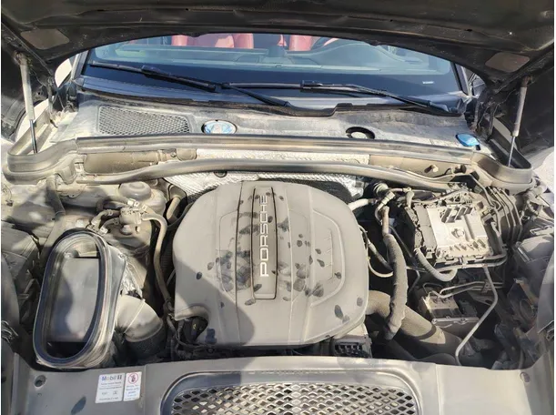 Car image 36