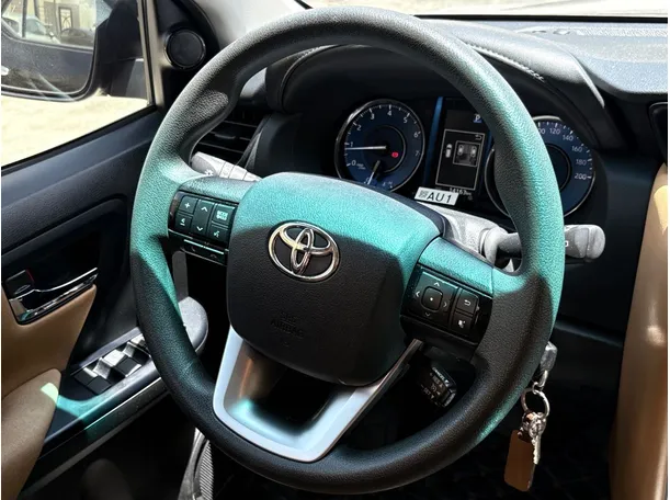 Car image 22