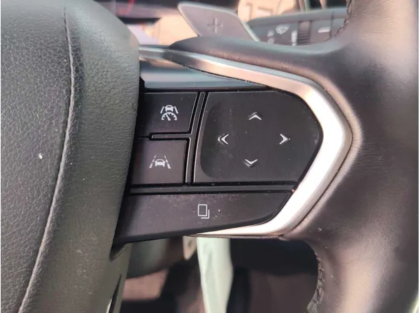Car image 35