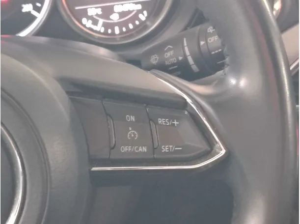 Car image 25