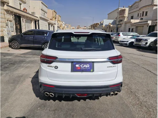 Car image 6