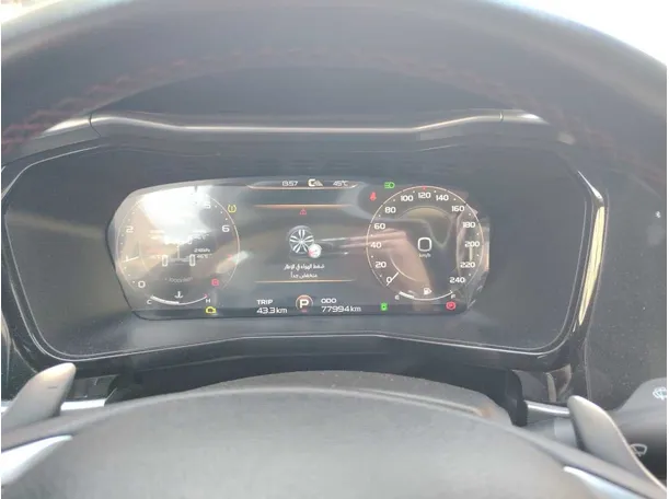 Car image 17