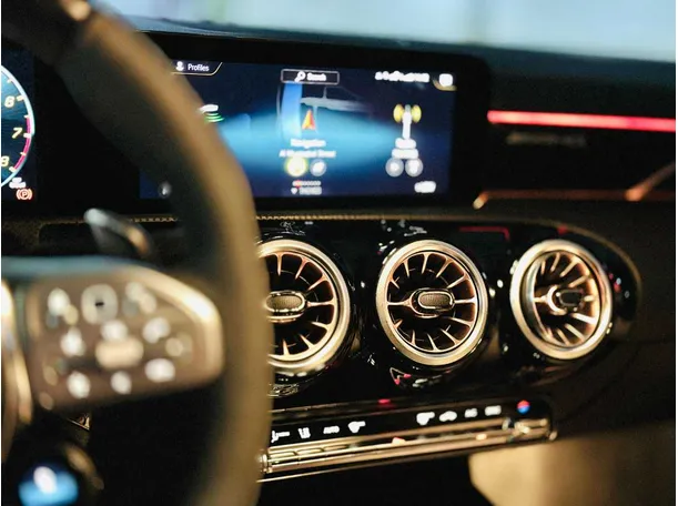 Car image 22