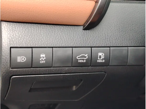 Car image 29