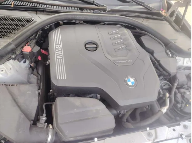 Car image 40