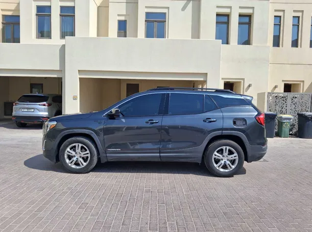 Car image 8