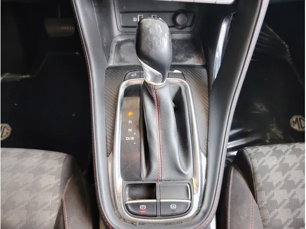 Car image 23