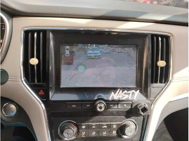 Car image 36