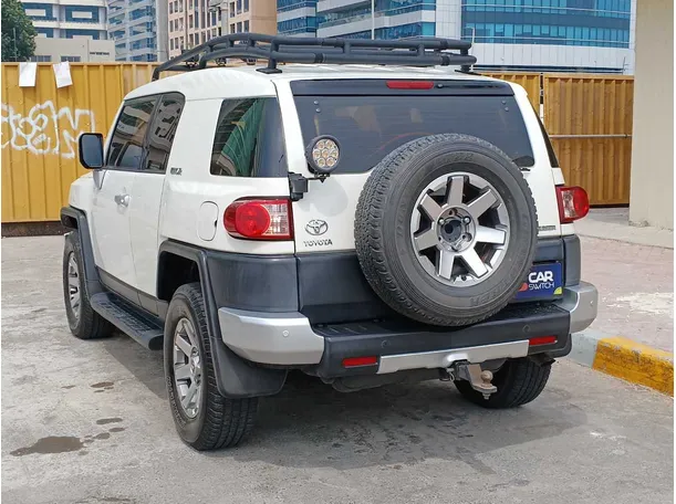 Car image 7