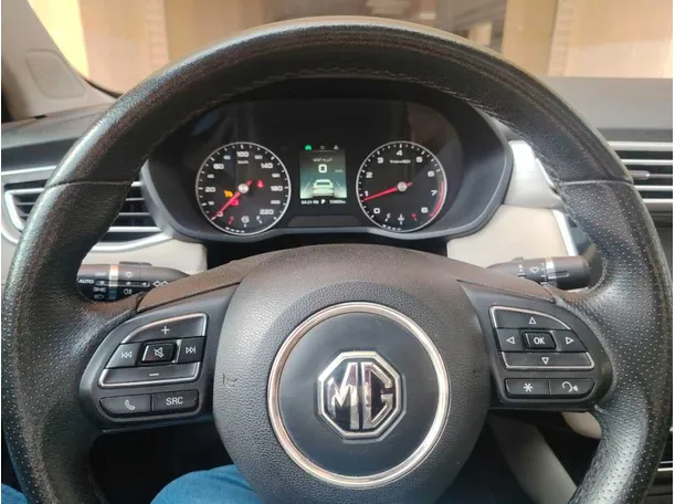 Car image 31
