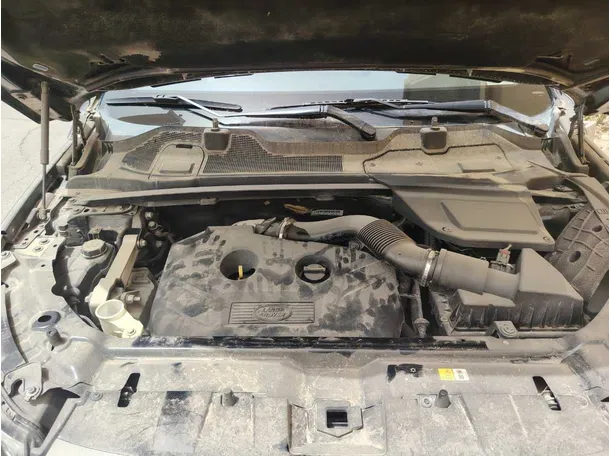 Car image 32