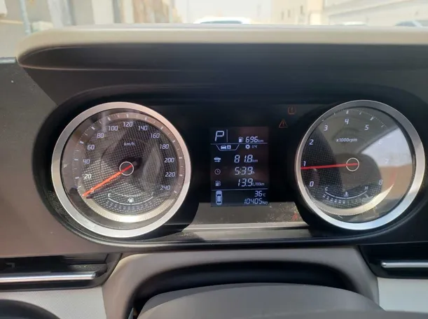 Car image 20