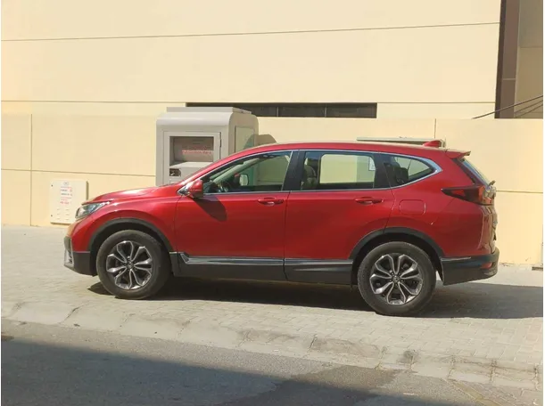 Car image 4