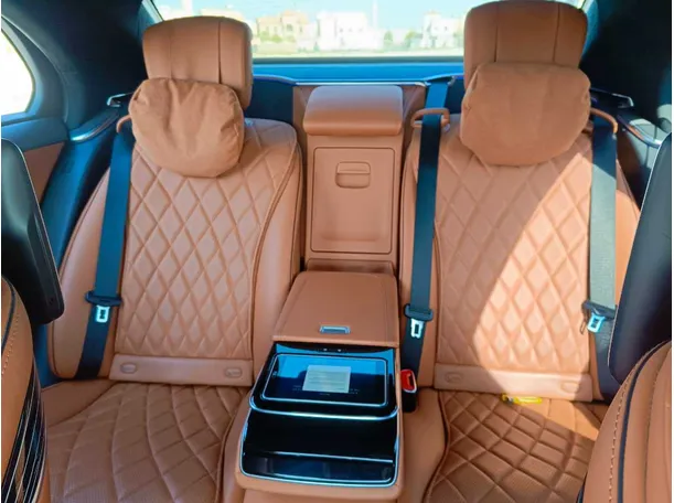 Car image 22