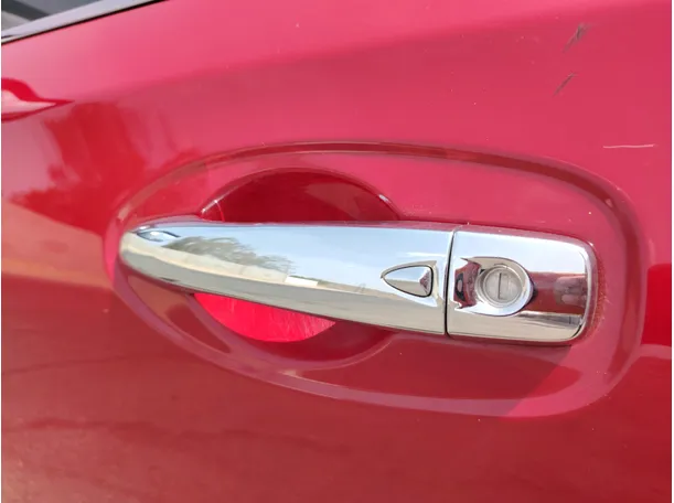Car image 28