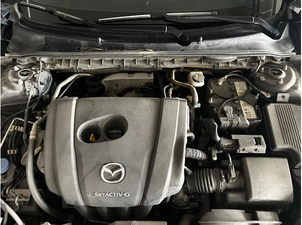 Car image 26