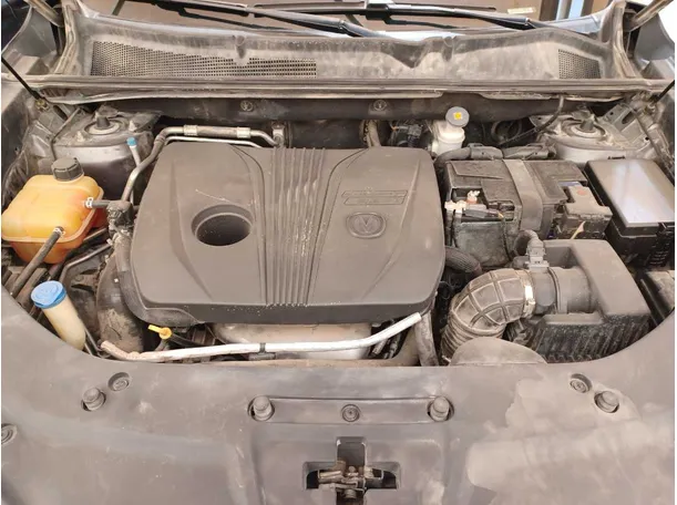 Car image 26