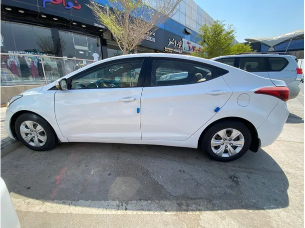 Car image 7