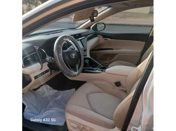 Car image 32