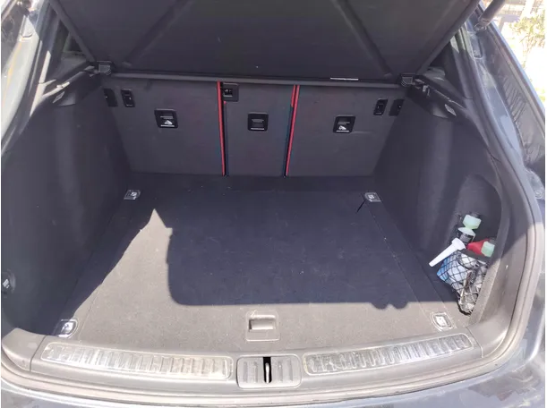 Car image 25