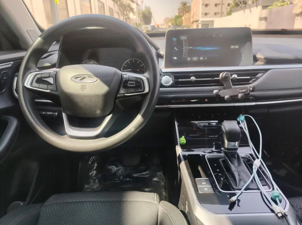 Car image 18