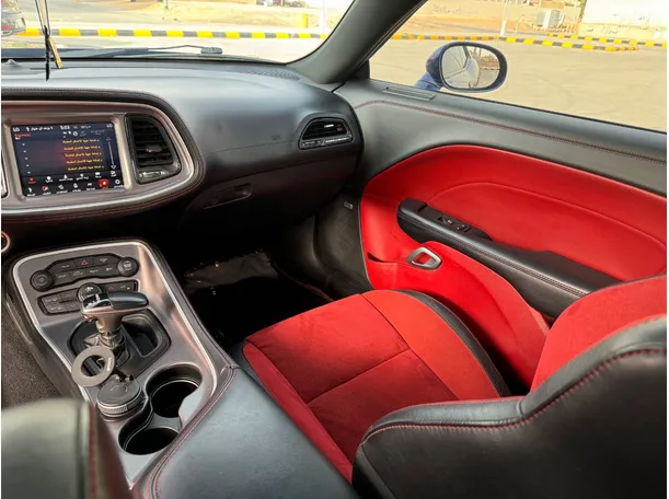 Car image 21