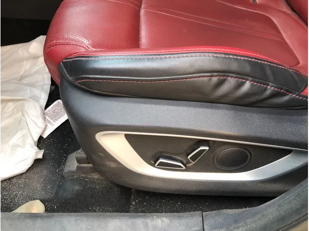 Car image 22