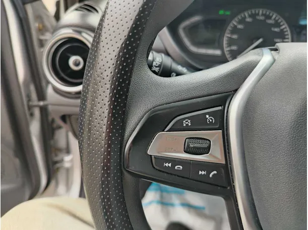 Car image 39