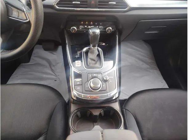 Car image 22