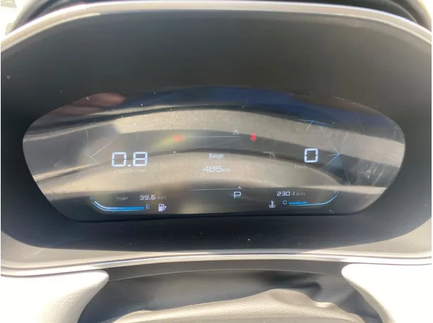 Car image 19