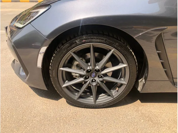 Car image 10