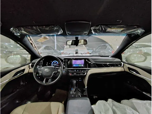 Car image 21
