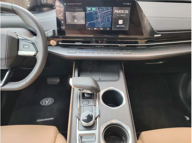 Car image 19