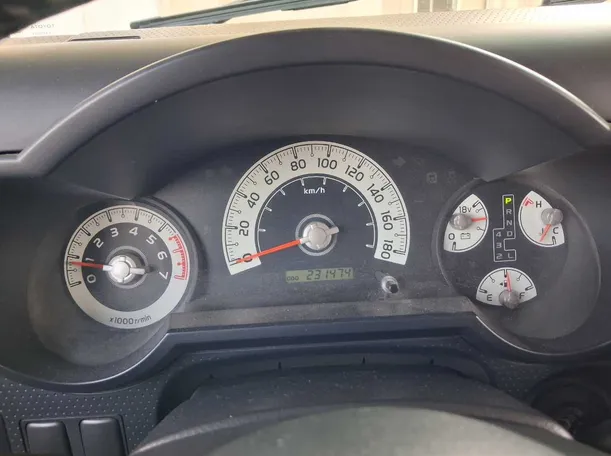 Car image 18