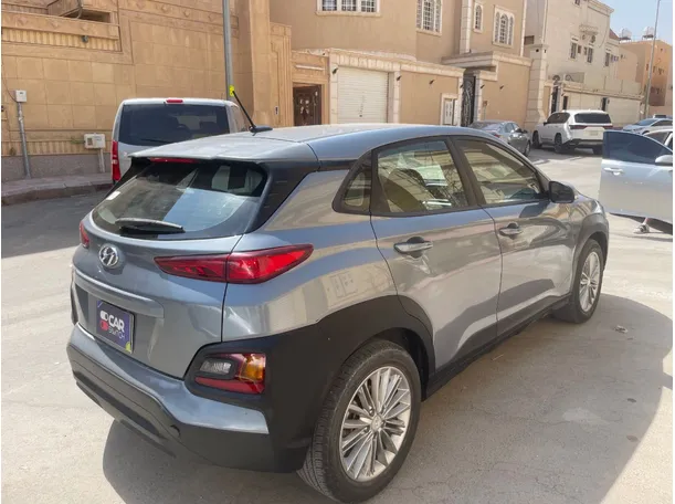 Car image 5